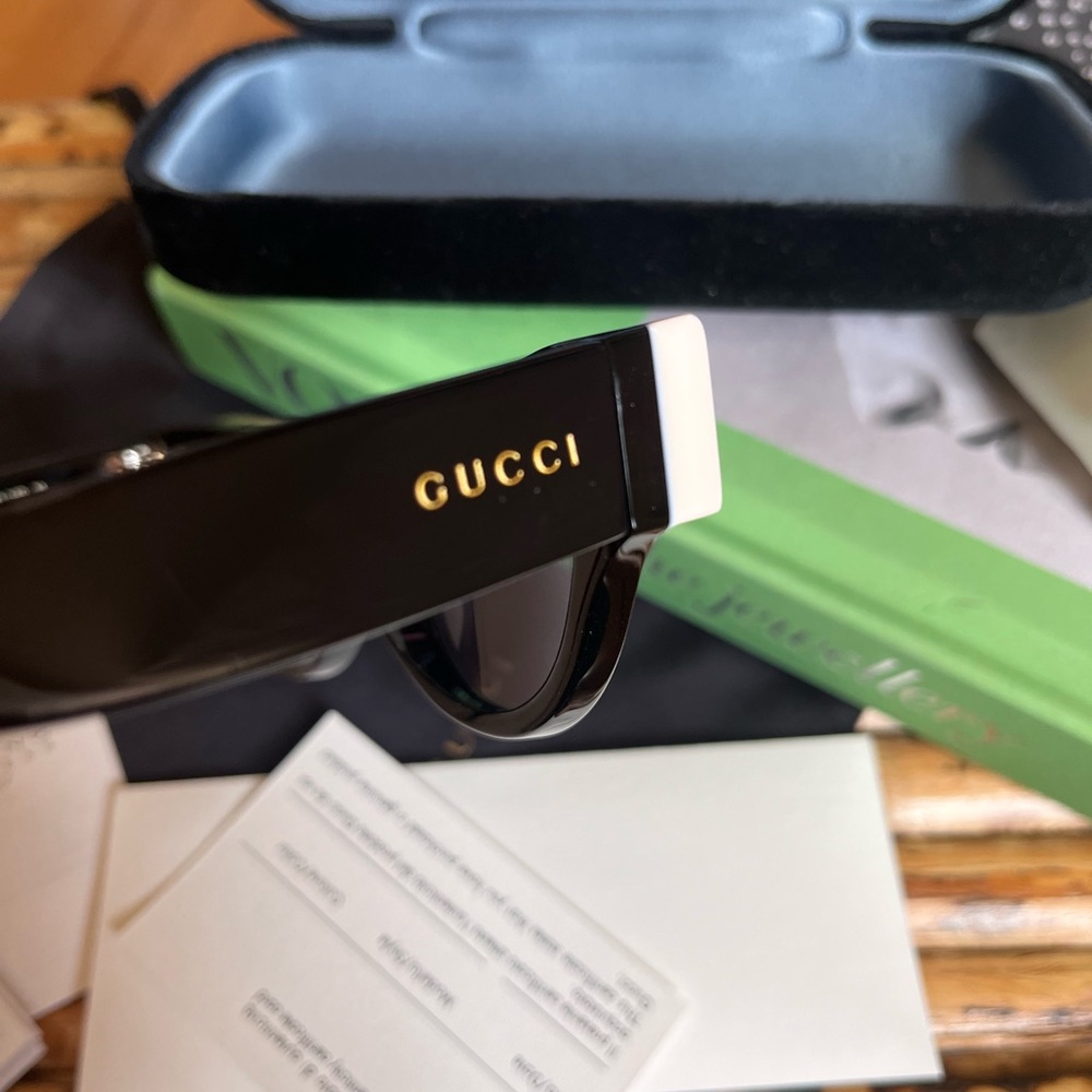 GUCCI Hollywood Cat Eye Sunglasses - Retro - Rhinestone - Picture 10 of 11